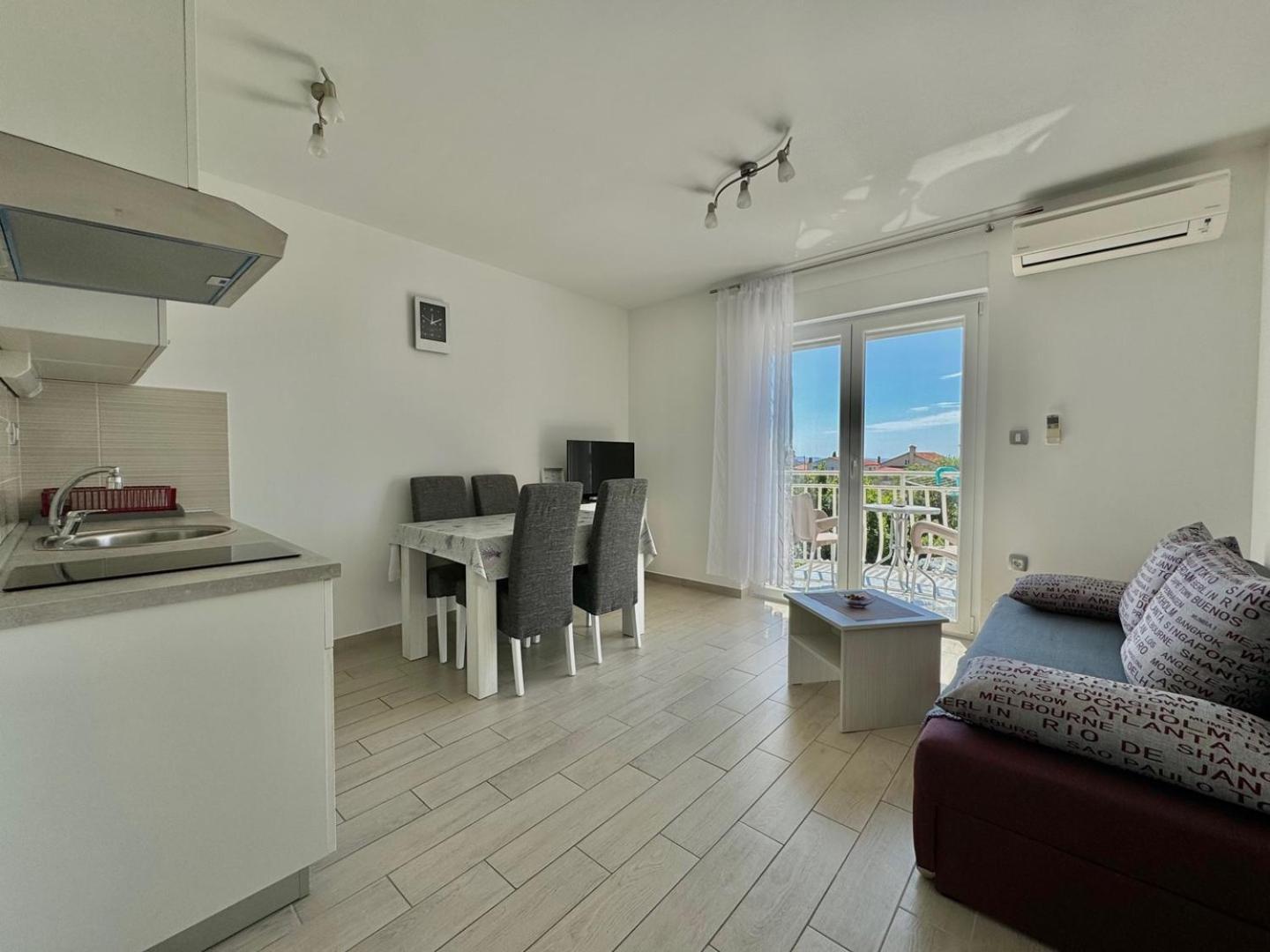 Cozy Apartment Rosmarin With A Sea View Krk Town Bagian luar foto