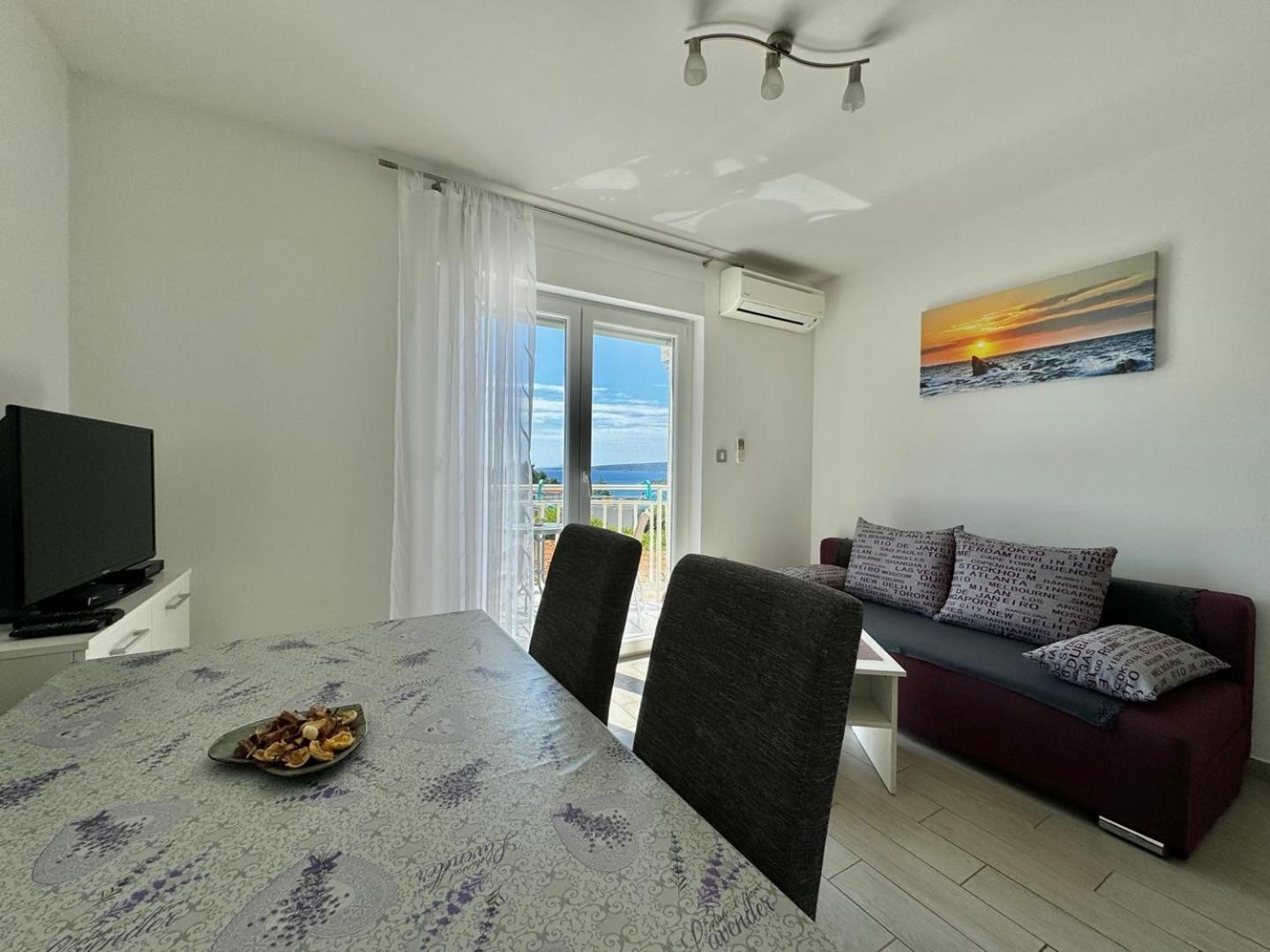 Cozy Apartment Rosmarin With A Sea View Krk Town Bagian luar foto